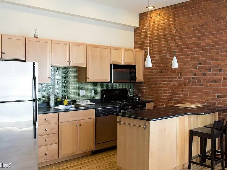 244 Brighton Ave #206 — Photo 3