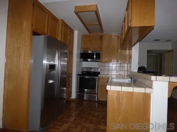 5665 Friars Rd Unit 208, San Diego, CA 92110