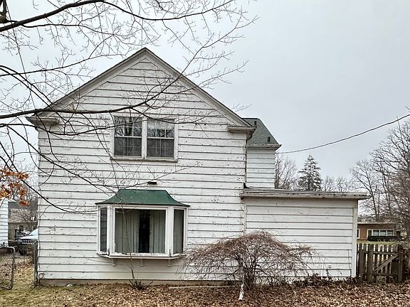 2nd image of 1141 Lexington Ave