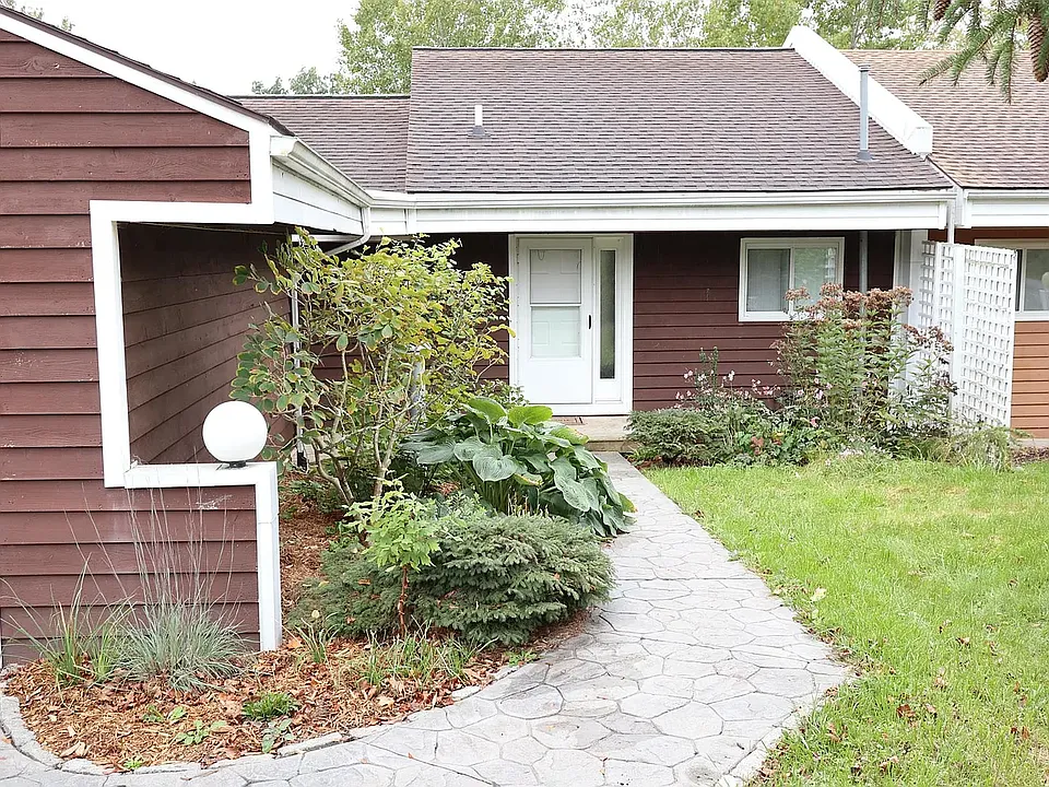 101 Penny Ln #1