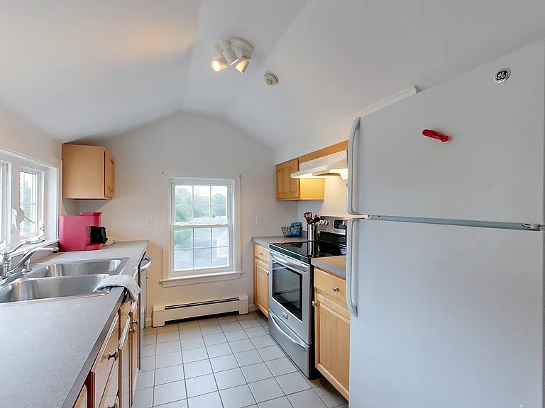 26 Cliff Ave #4 — Photo 9