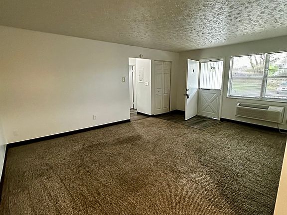 3rd image of 54 N Williams St #50-2