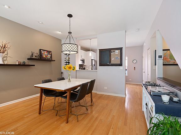5th image of 1768 W Ainslie St
