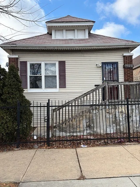 7920 S Lafayette Ave photo 1