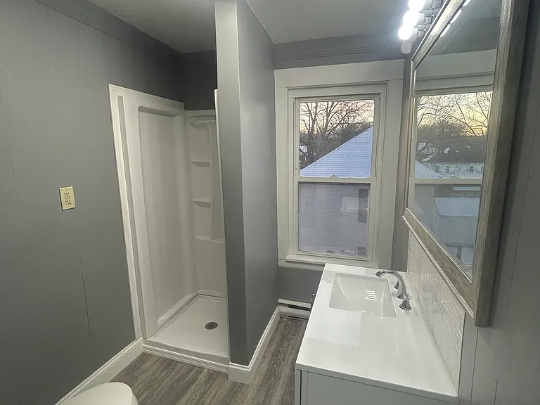 391 Unity Ave #2 — Photo 3