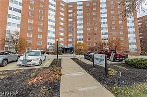 1st image of 11850 Edgewater Dr APT 609
