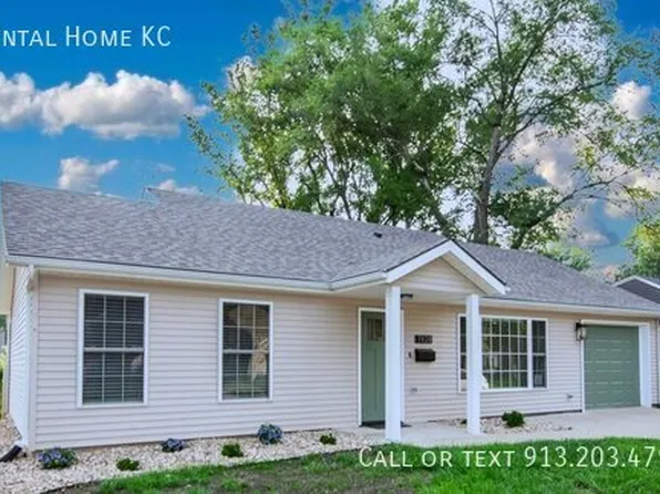 7620 S Robinson St, Overland Park, KS 66204
