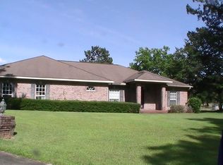 112 Greenview Cir, Dothan, AL 36301
