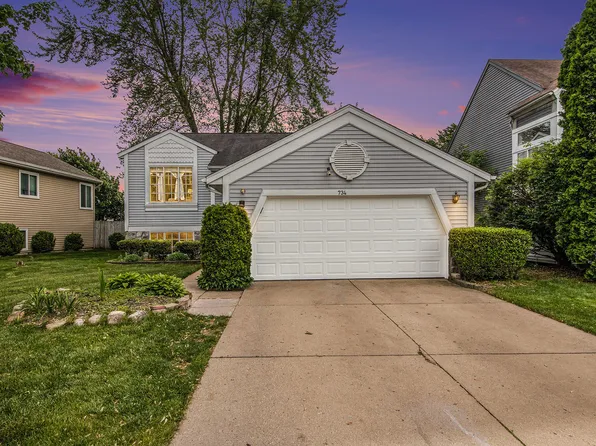 734 Springwood Dr SE, Kentwood, MI 49548