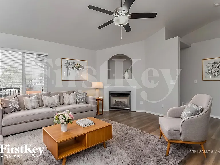2766 Park Crest Ct — Photo 4