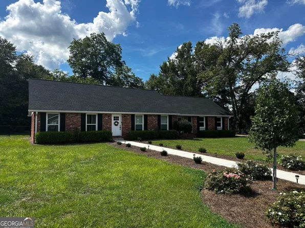 304 Woodridge Rd, Dublin, GA 31021