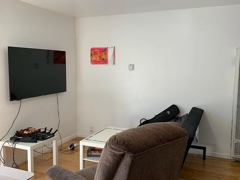 2405 Sacramento St #A — Photo 4