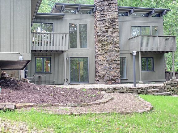 3rd image of 1588 N Tanglebriar Ln