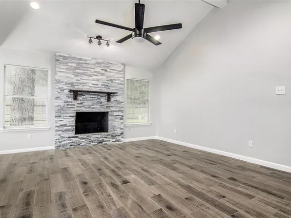 14827 Sandy Creek Dr, Houston, TX 77070