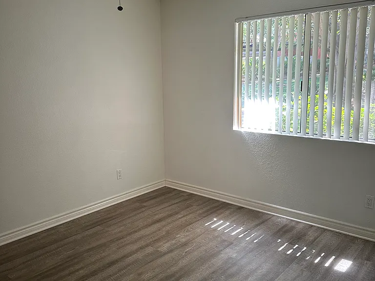 9959 Azuaga St #I106 — Photo 7