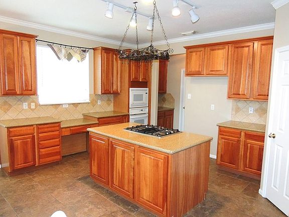 2nd image of 13638 Lakewood Meadow Dr