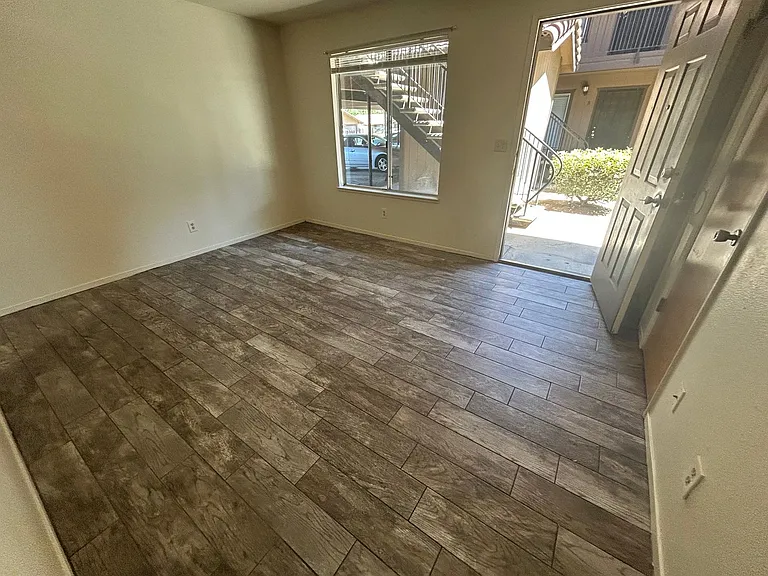 144 S Parsons Ave #A — Photo 22