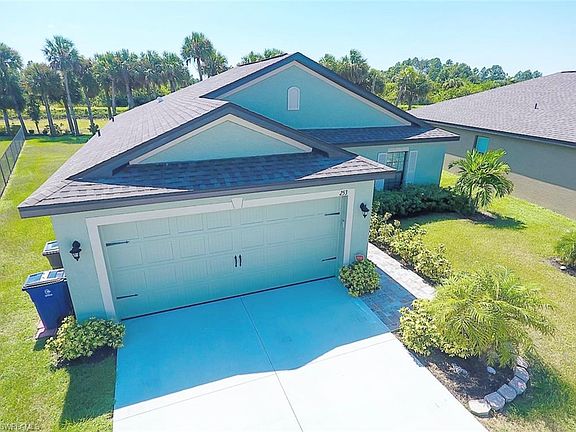 3rd image of 253 Shadow Lakes Dr