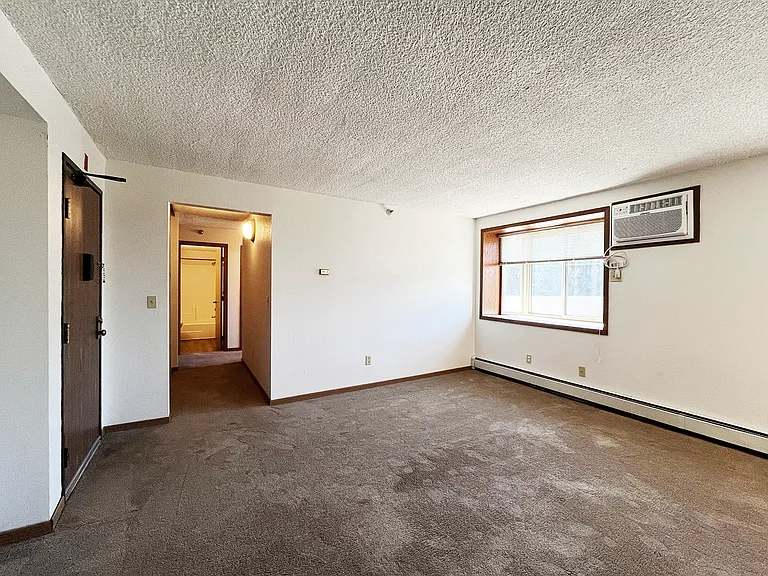 Cherry Ridge Apartments — Photo 20