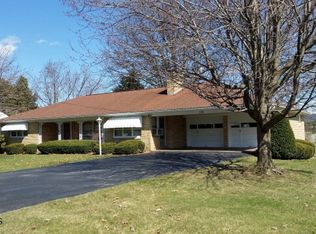 208 Oakdale Rd, Martinsburg, PA 16662