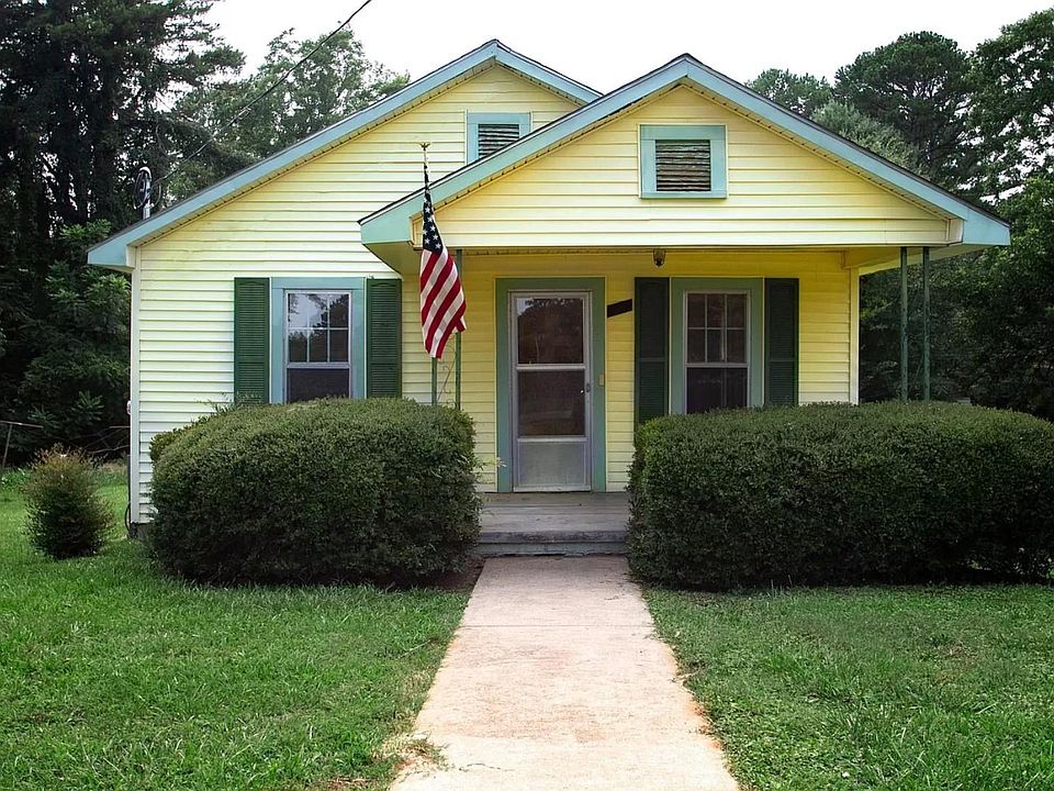 1st image of 209 Moore Ave