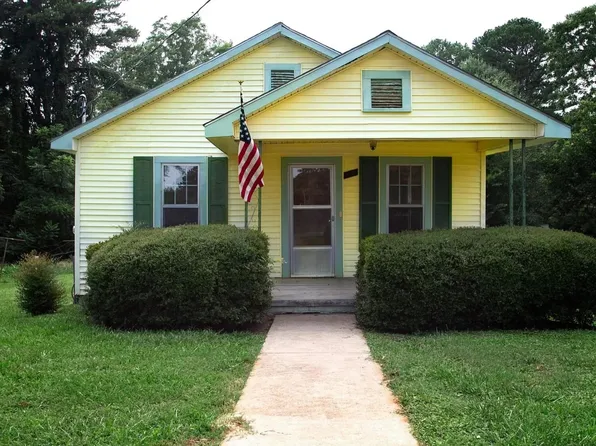 209 Moore Ave, Walhalla, SC 29691