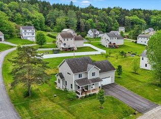162 Middle Rd, Waterbury, VT 05676