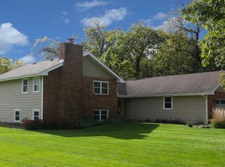 1946 Fays Ln, Sugar Grove, IL 60554