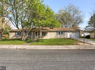 230 Ewell Ave, Gettysburg, PA 17325