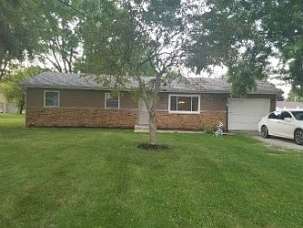 1st image of 402 S Park Dr