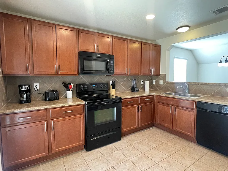 3738 Gallery Wls — Photo 65