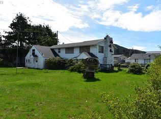 0 Eighth St, Winchester Bay, OR 97467