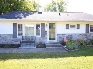 402 Trenton Rd, Fairless Hills, PA 19030