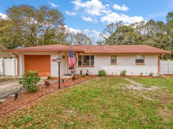 2806 Saint Croix Dr, Clearwater, FL 33759