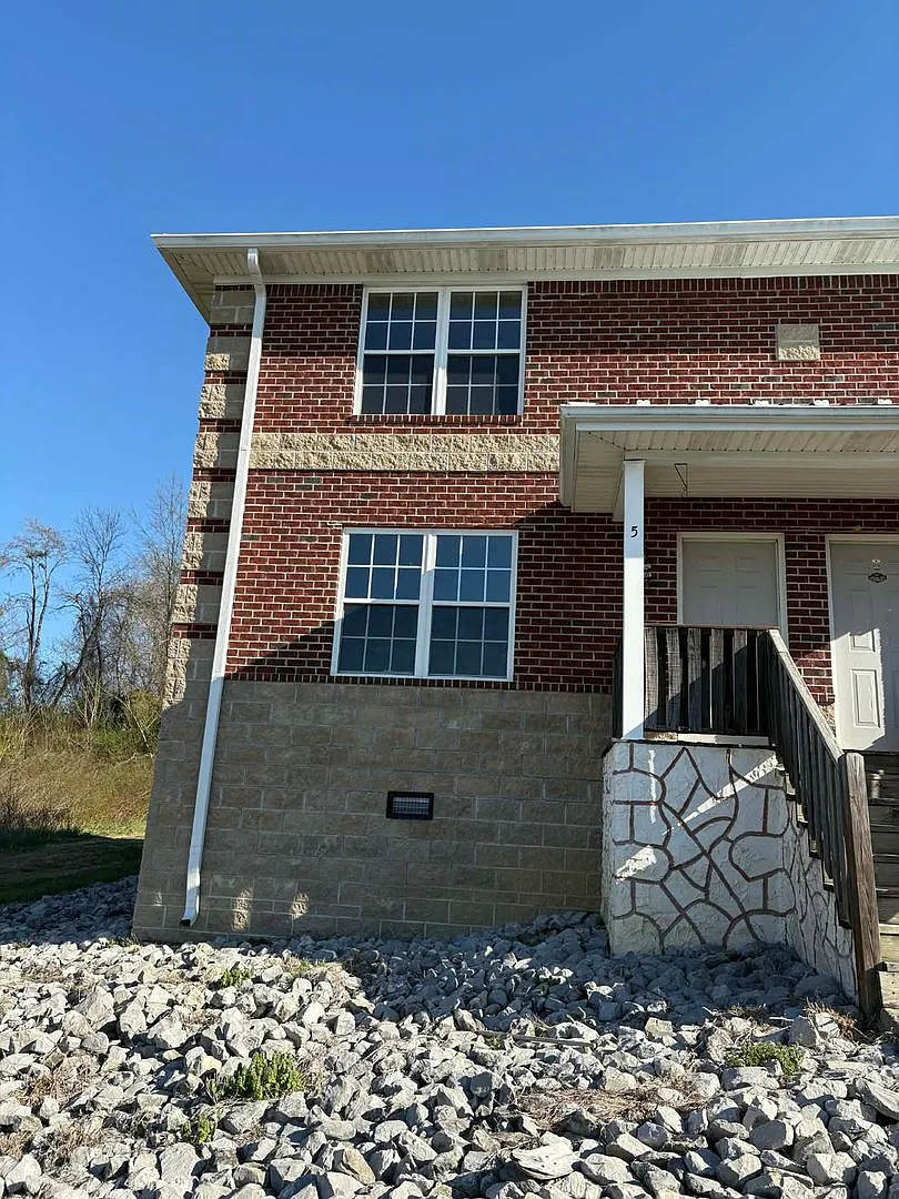 Building Photo - 13478 Fountain Run Rd