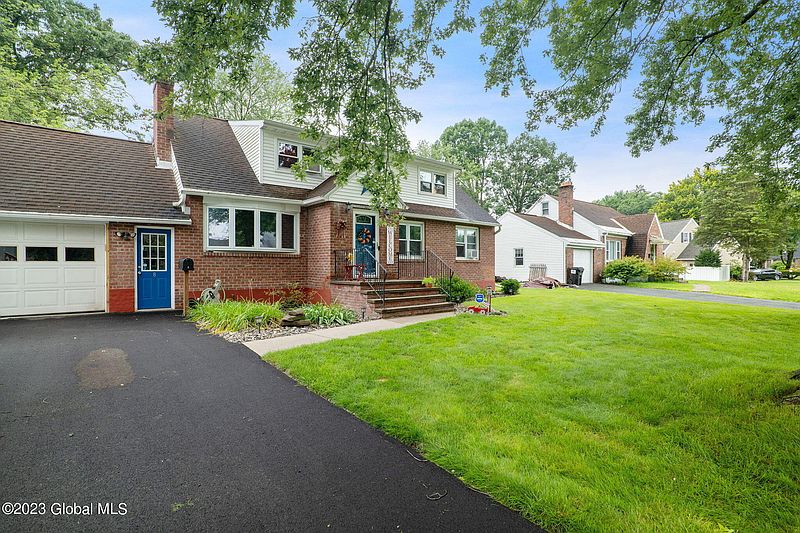 2nd image of 8 Puritan Drive