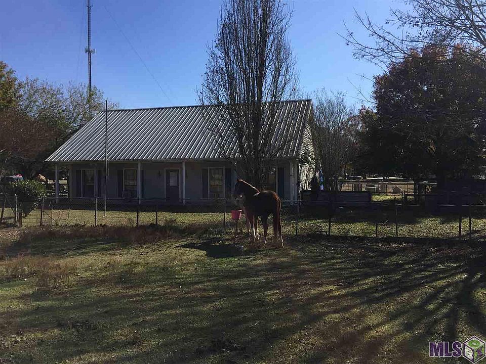 1st image of 11060 Cloverleaf Dr