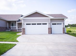 8105 Pine Lake Rd, Lincoln, NE 68516