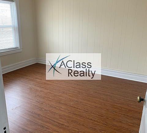 3rd image of 21-51 37th St #2F