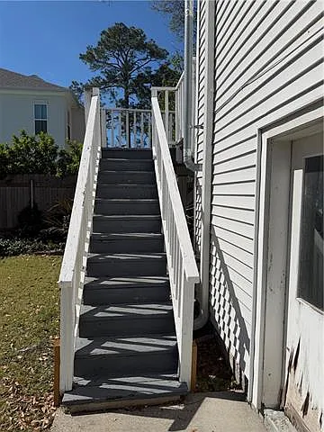 310 Hector Ave — Photo 20