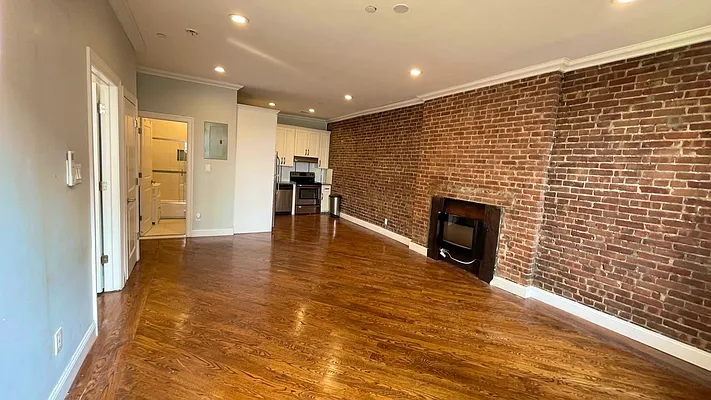 Rented by Strivers Management Group Corp (Brokerage) | media 5