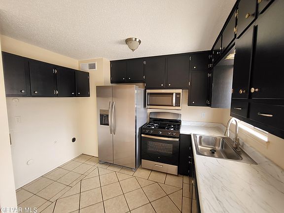4th image of 8626 Mettler Dr