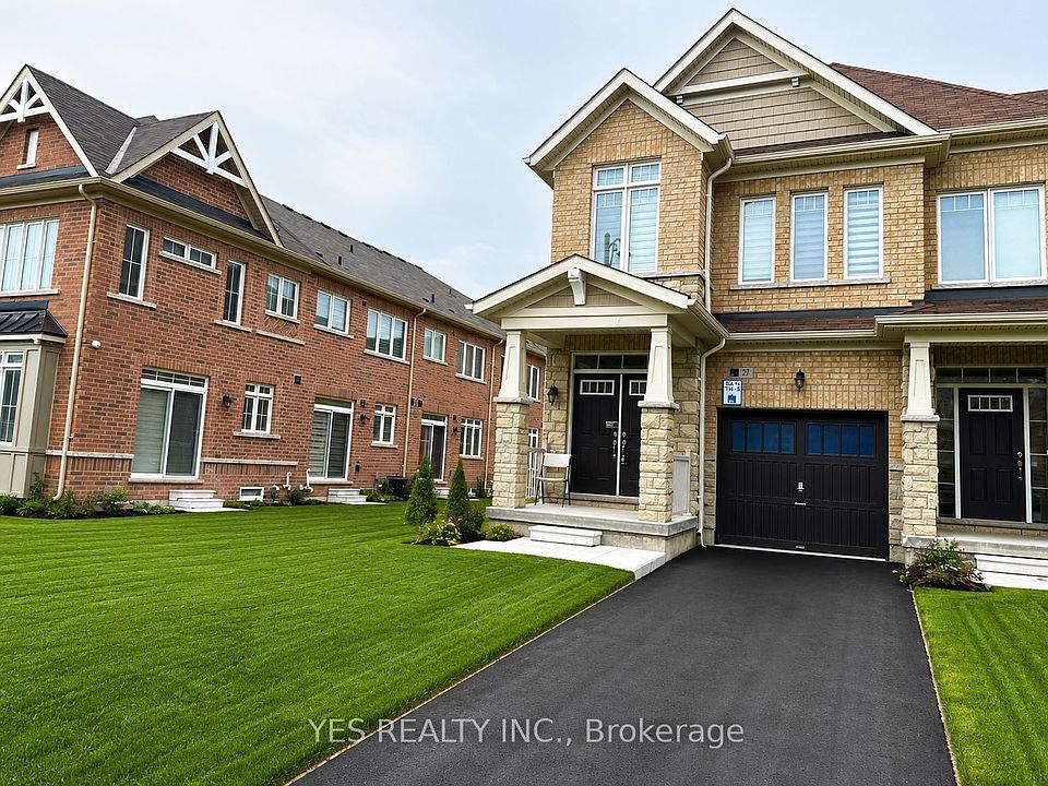 1st image of 27 Royal Fern Cres S