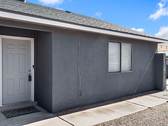 2nd image of 10419 Arroyo Crest Dr NW
