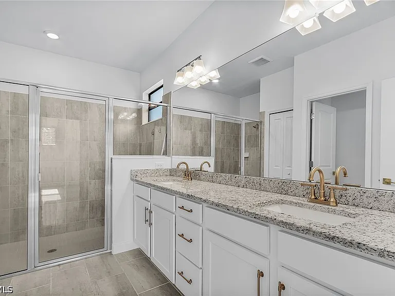 11151 Timber Creek Dr E — Photo 21