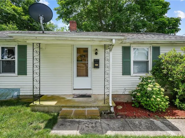 74 Gerald St, Riverside, RI 02915