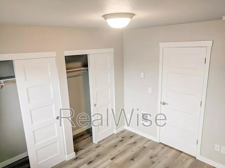 8300 SE Flavel St #103 — Photo 10