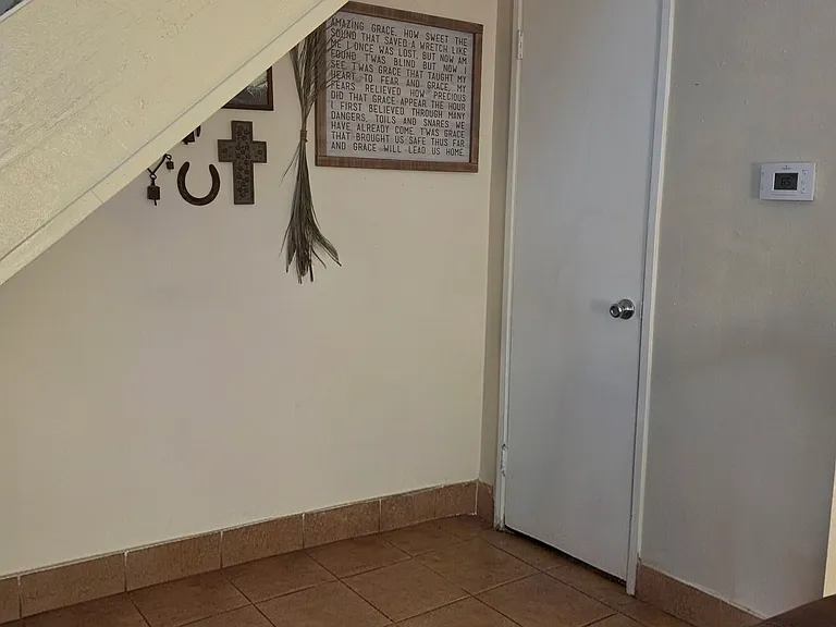 810 Howard St #4 — Photo 11