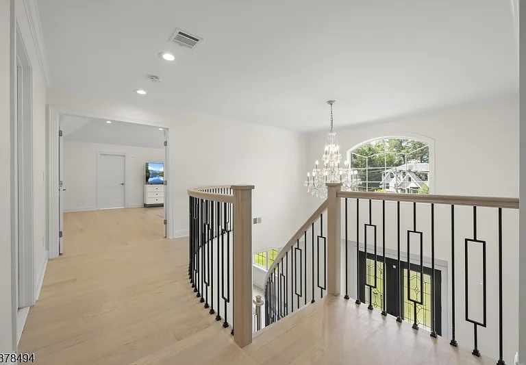 20 Woodfern Rd — Photo 27
