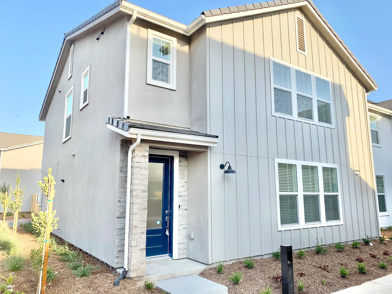 4 bed, 2169 sqft, $2,850 — Photo 1